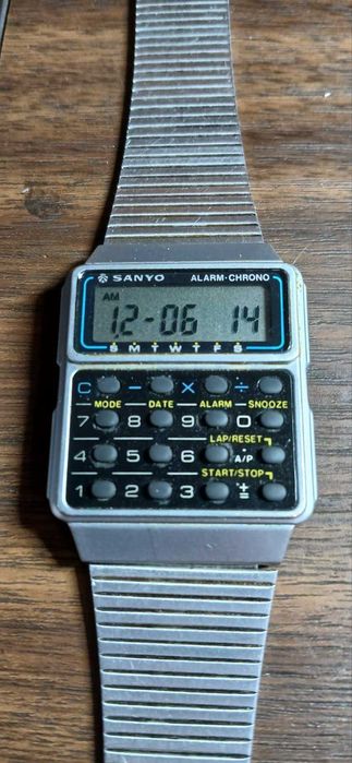 Рядък ретро дигитален часовник SANYO alarm chrono