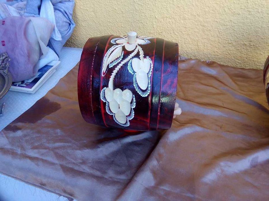 Butoi din lemn                    .