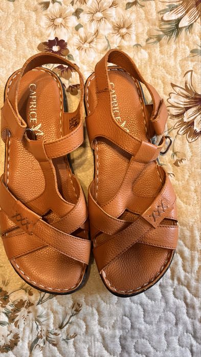 Сандали новые, 38 размер