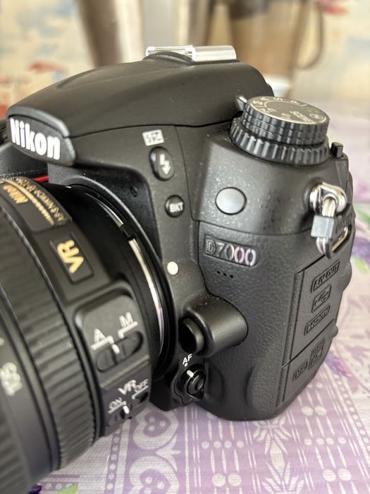Продам фотоаппарат Nikon D7000