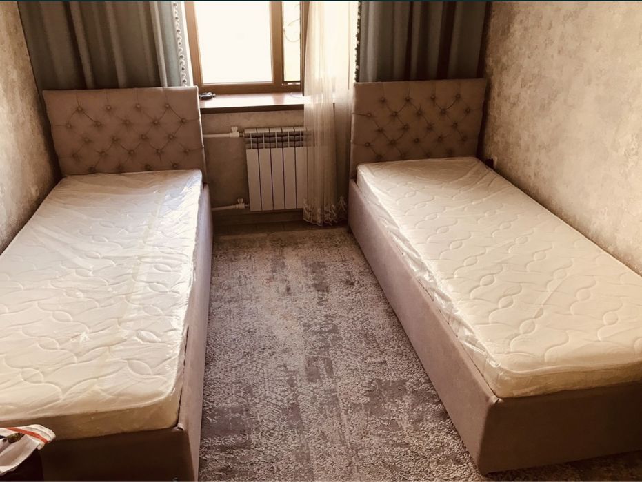 Кровать односпалка с матрасом