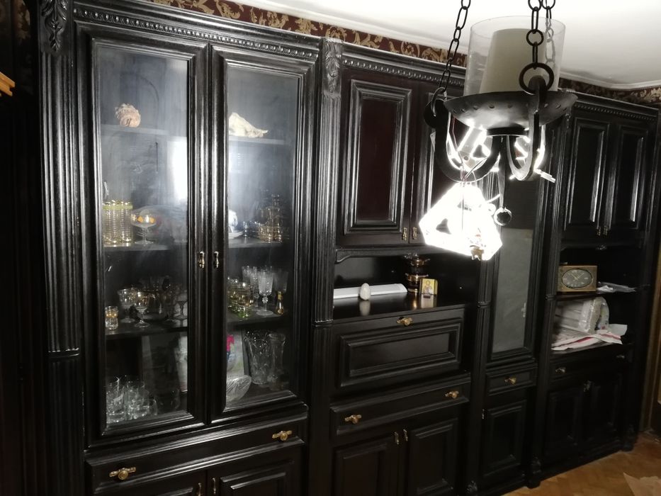 Холна секция с орнаменти - от масивно дърво черна