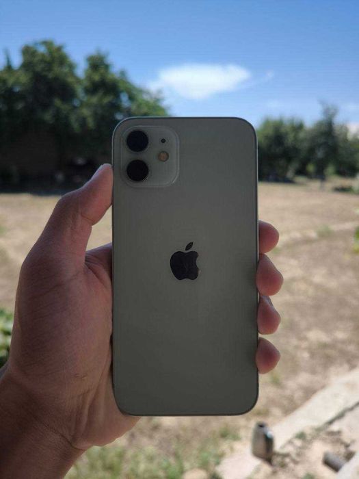 Iphone 12 ideal holatda