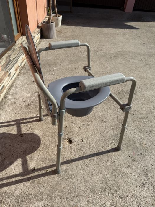 Scaun WC pentru batrani
