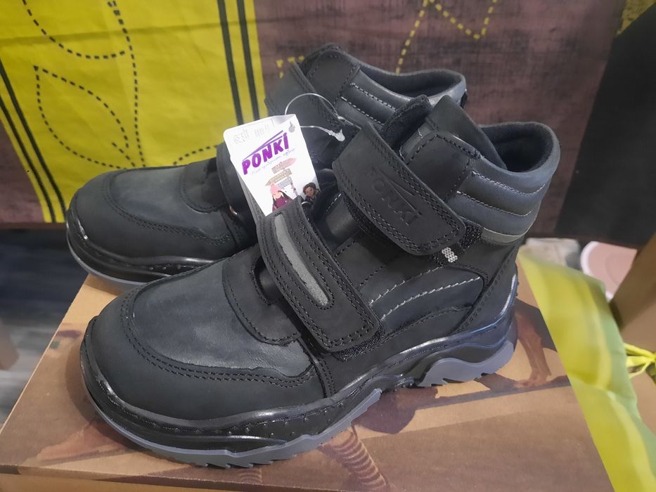 НОВИ зимни боти Понки  за момче - 29 номер