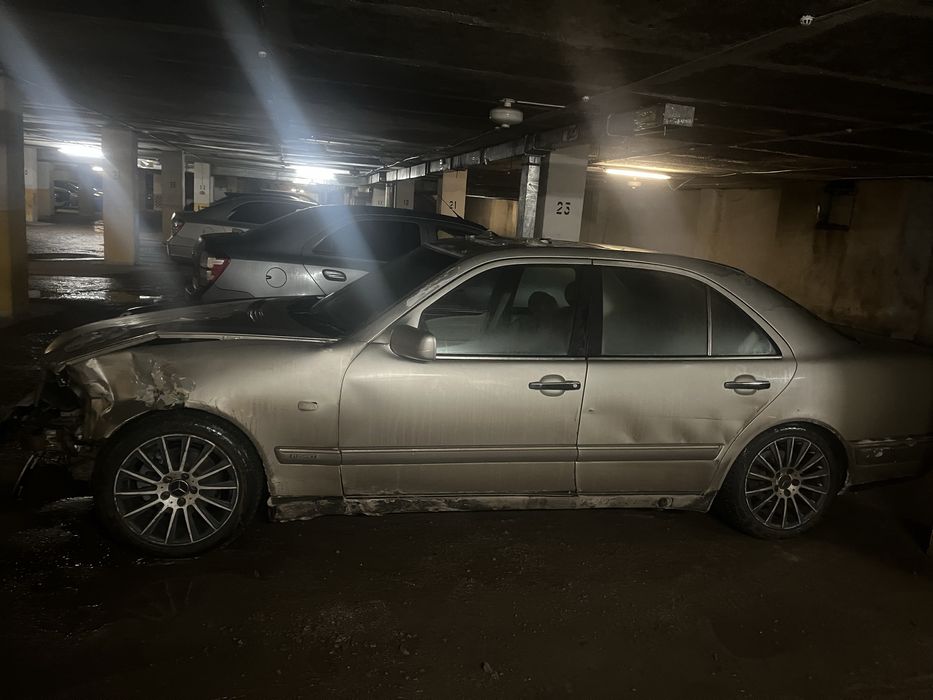 Мерседес w210 на ходу продам