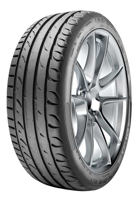 Гуми 235/55R18	TAURUS ULTRA HIigh Performance 100V FR дот 2022