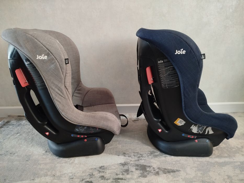 Продам автокреслa Joie