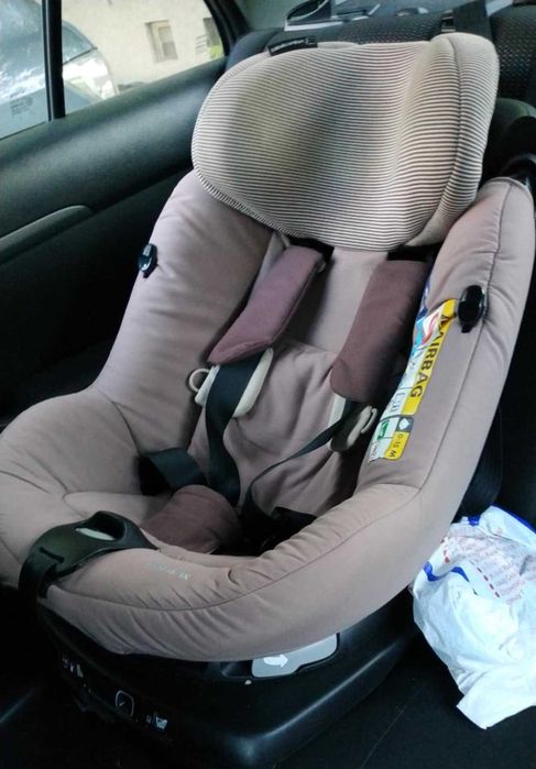 Столче за кола Maxi Cosi AxissFix