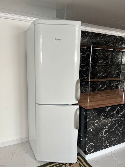 срочно продам холодильник