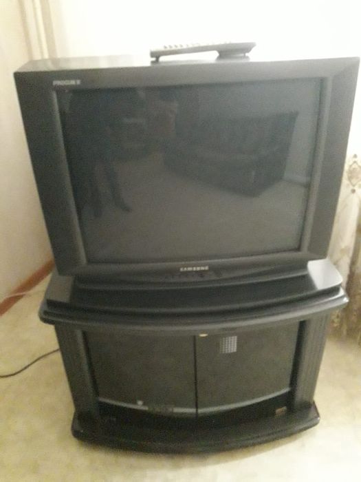 Продам телевизор