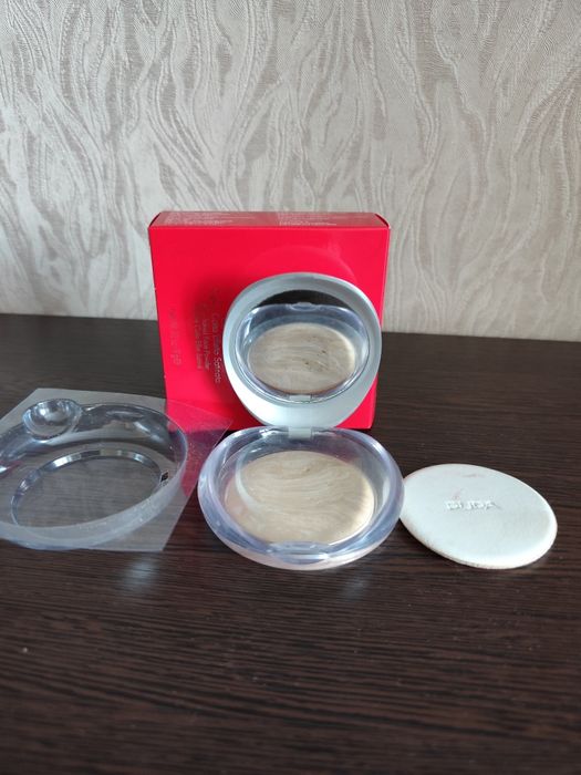 Продам пудру в отличном состоянии