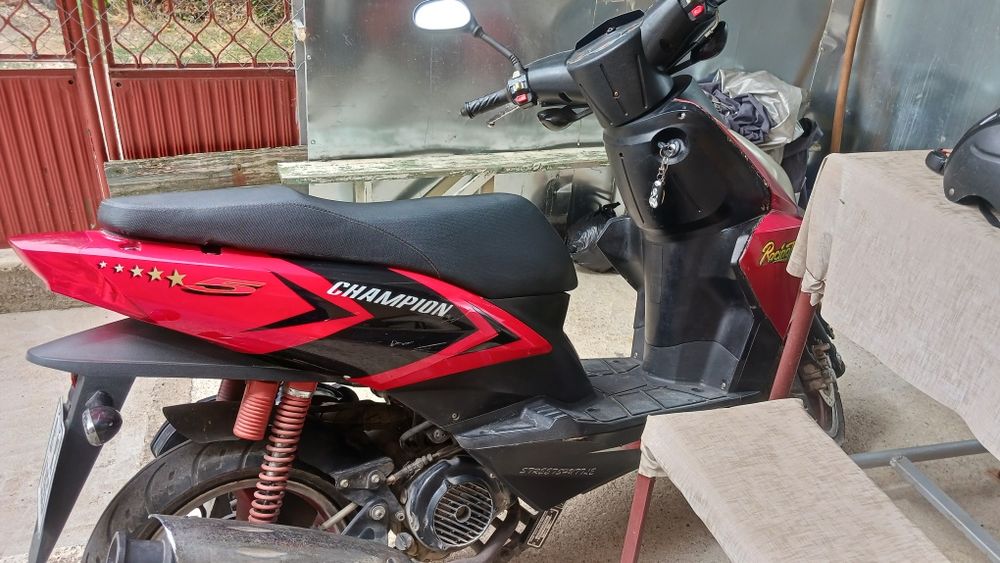 Продавам скутер 125 куб.Wangye