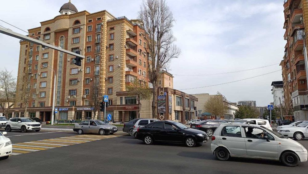 ул.Нукусская ГАИ (Глинка) Дом Габус 4\7\9 Евроремонт 217м2 Кухня 3с/у