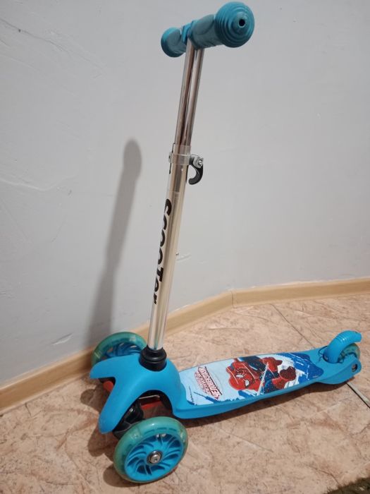 Продаю Самакат "Scooter"