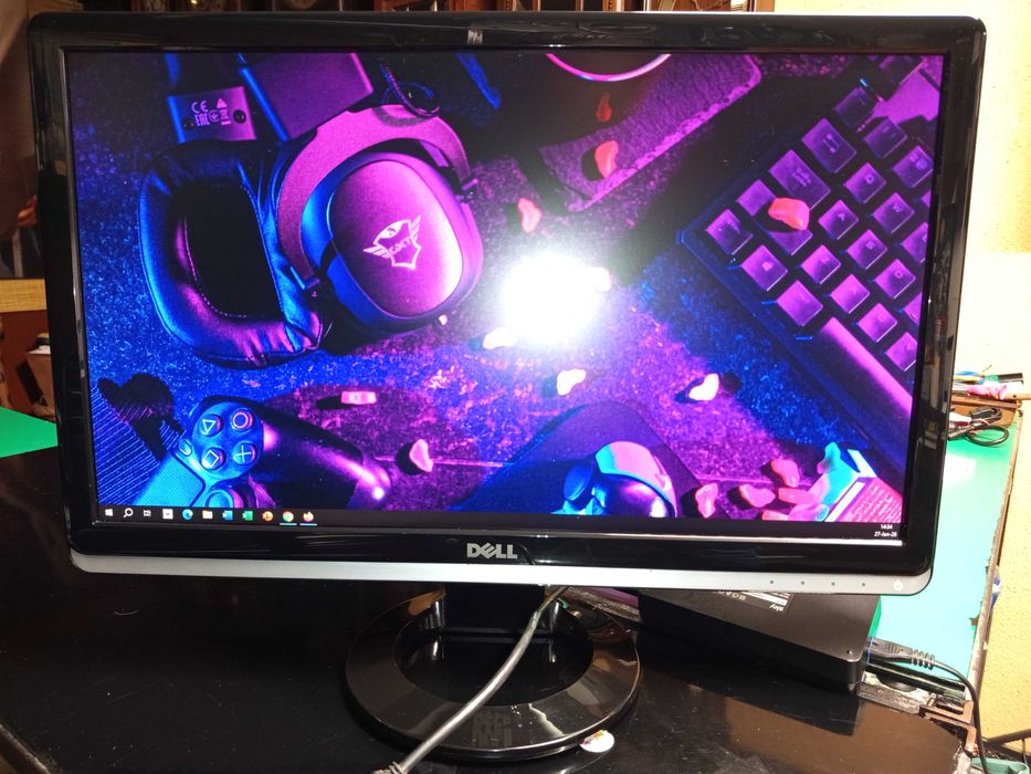 Monitor Dell 21,5" LED Full HD 1920x1080 Ultra-Slim  S2230mxf VGA DVI