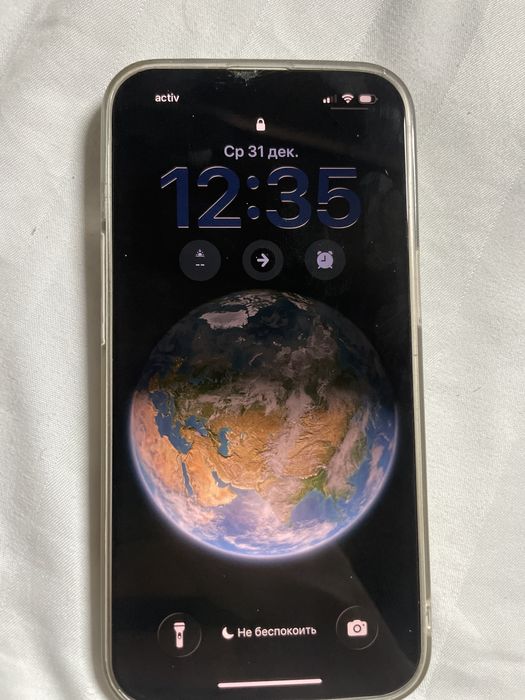 Продаю Айфон 13