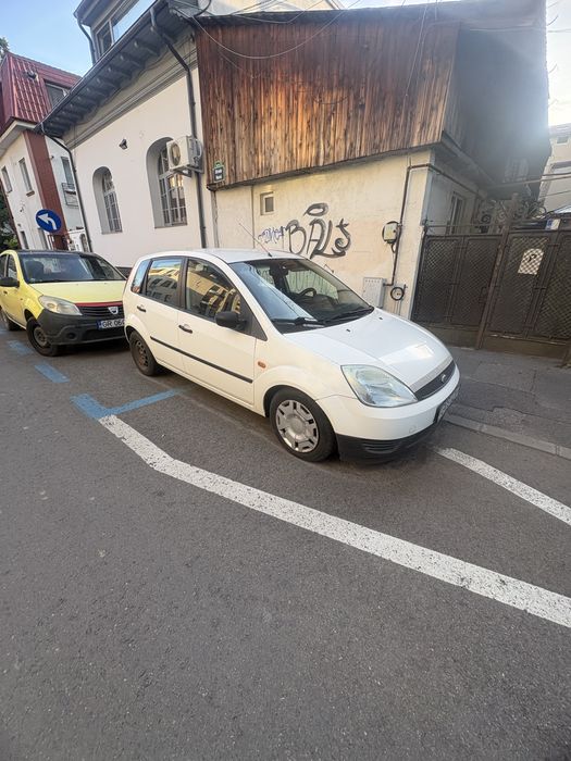 FORD Fiesta 2004 — imagine 5