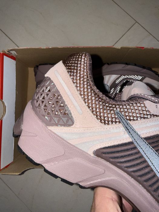 Маратонки Nike Air Zoom Vomero 5 “Plum Eclipse” - размер 45.5