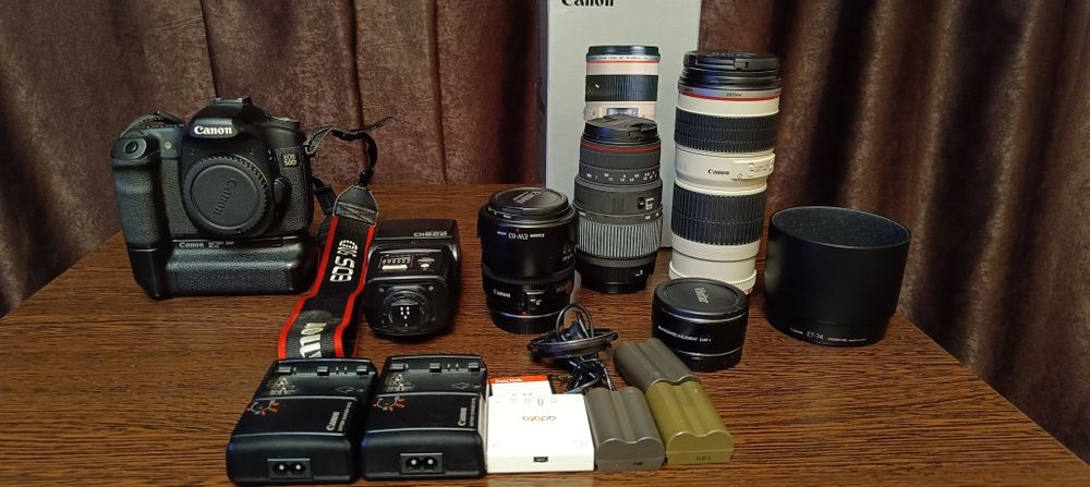 Trusă completă CANON EOS 50D