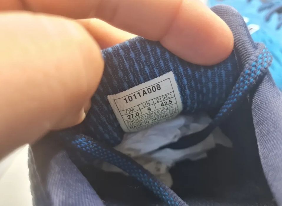 Маратонки Asics Gel Cumulus 20

Носени веднъж. Като нови.

Размер 42.5 стелка 27 см.

Цена 40 евро.