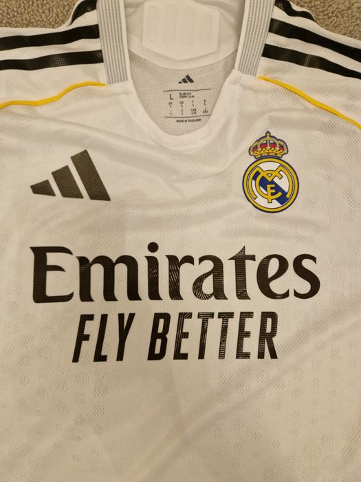 Real Madrid 25 26, marimea L