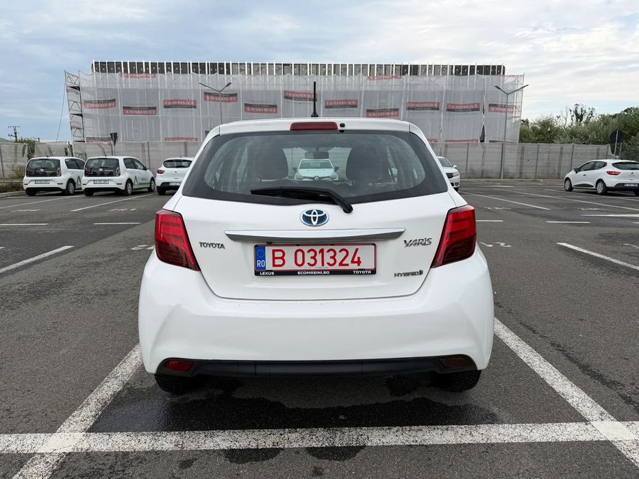 Toyota Yaris Toyota Yaris Full Hybrid 2017-74.000 km