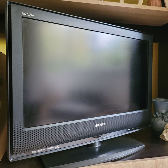 TV LCD Sony Bravia KDL-26S2030 66cm