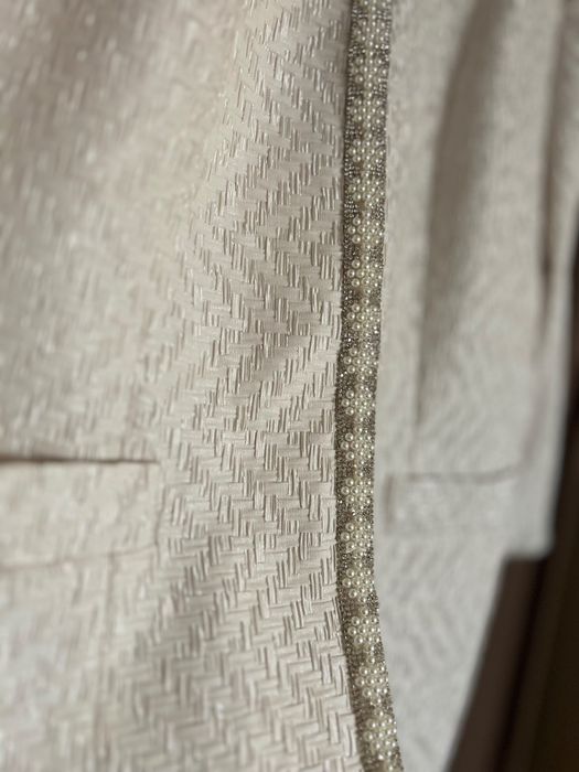 Рокля със сако-мръсно бяло