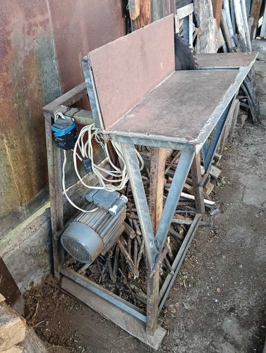Циркуляр с мотор 2.2 kW „за износ“ – 190 евро