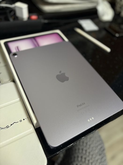 IPAD 11 inch (M2) 2024 utilizata conditie perfecta