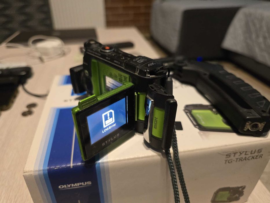 Camera video sport Olympus TG-Tracker, filmare 4K, unghi larg 204 grade, WiFi, GPS