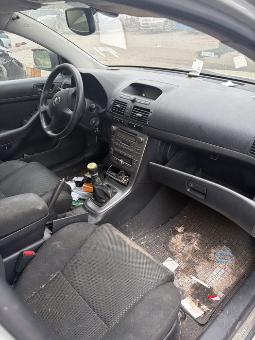 Toyota avensis D4D 2.2 на части