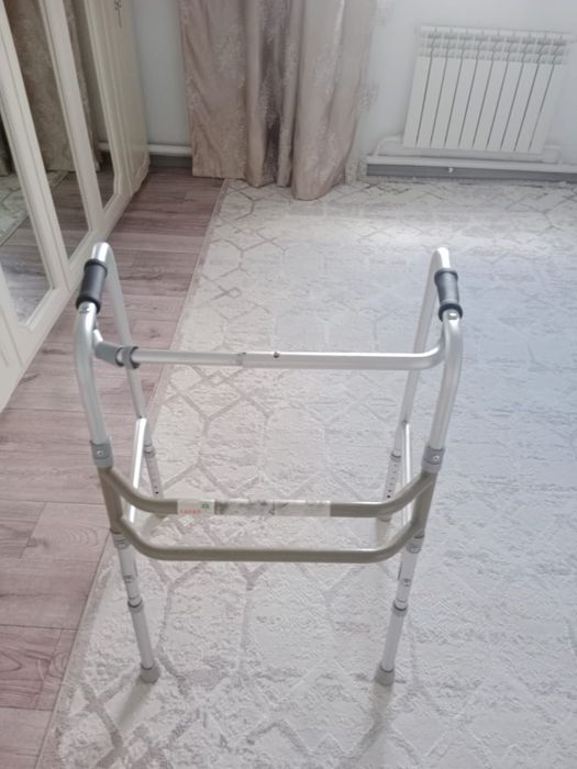 Ходунок для взрослых