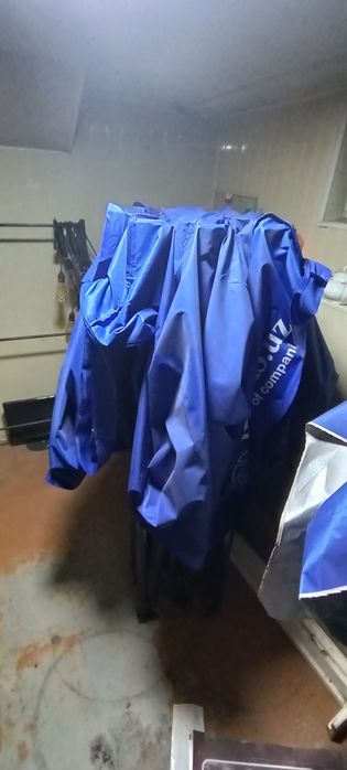 Зонтик 6 метр почти новый