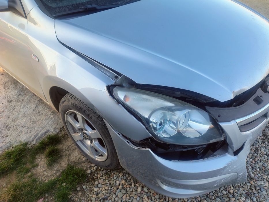 Hyundai i30 avariat