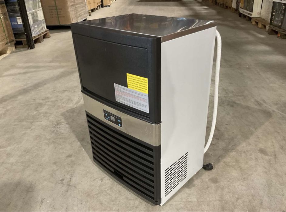 Masina cuburi gheata