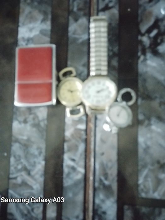 Vindem tot ce se vede cric.       De tonaj mare picioare pentr.  Soba