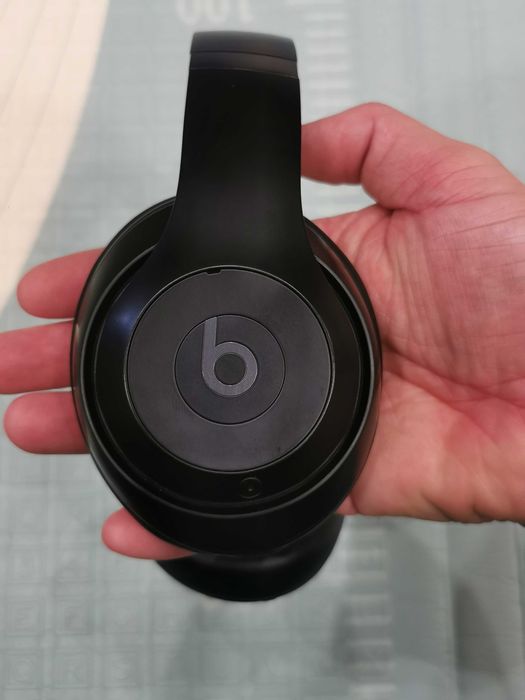 Beats Studio Pro