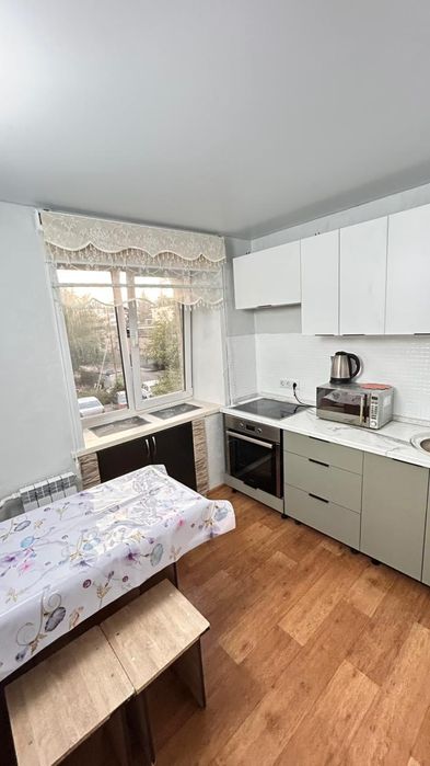 Посуточно 3х ком район КОЛОС