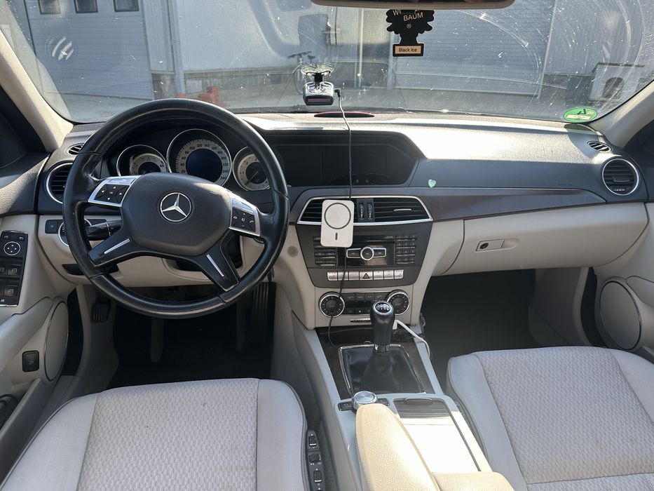 Mercedes C-class C250