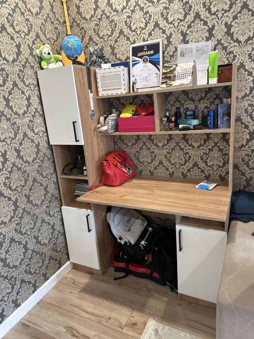 Письменный стол тумбо