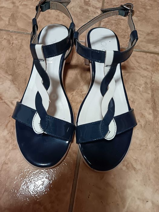 Sandale noi. Prego. Nr 36