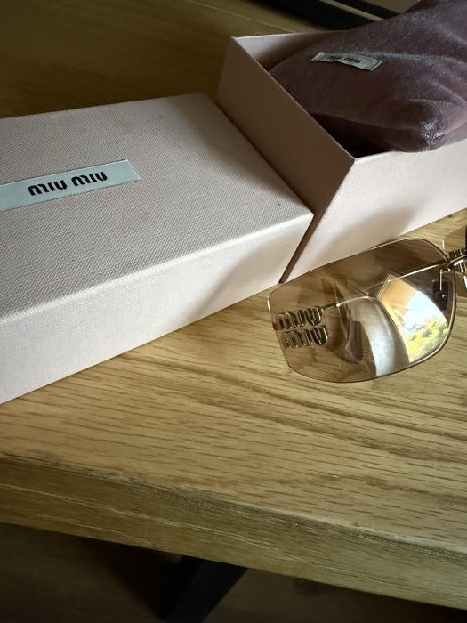 Очила. MIU. MIU  оригинални