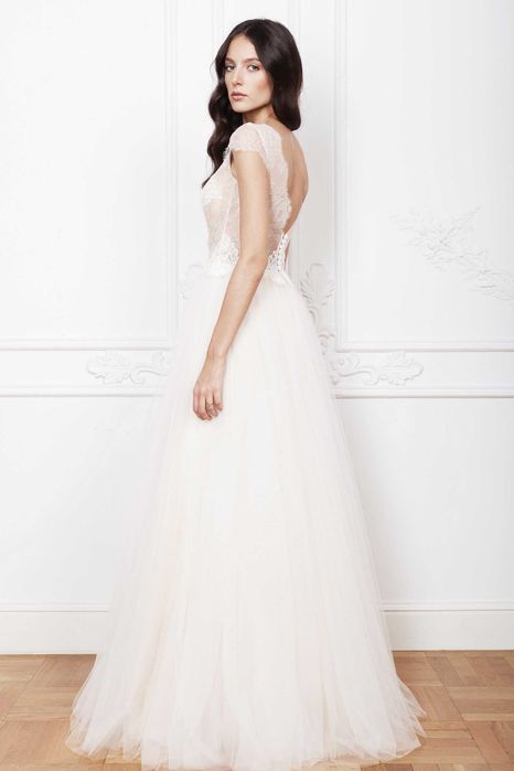Rochie de mireasa Divine Atelier, model Melissa