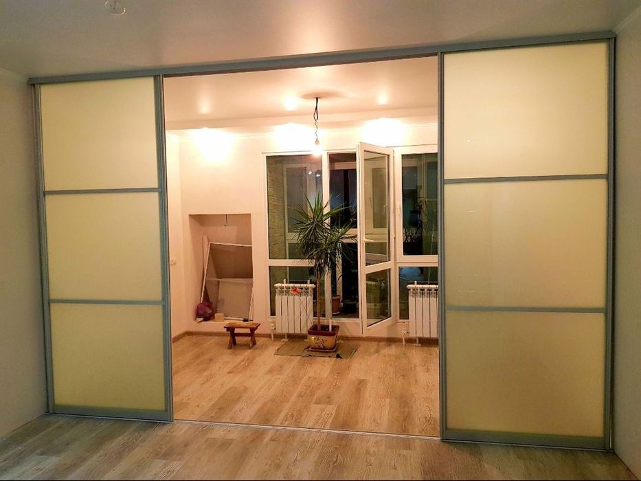 Изготовление межкомнатных перегородок дверей купэ,