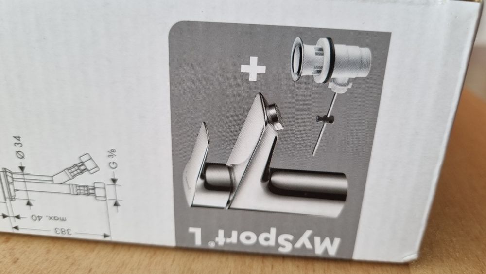 Смесител за баня с клик сифон чисто нов