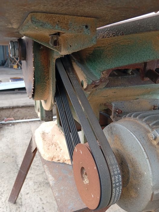 Станок деревообрабатывающий