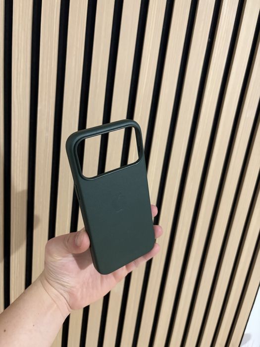 Husa din piele originala Apple Iphone 17 Pro Max