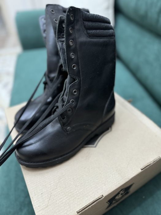 Продам новые зимние берцы. Размер 35